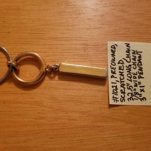 ✅#1021 Preowned RARE Gold Tone Metal 32.5" Necklace - Picture 8 of 16